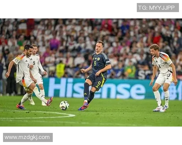 穆西亚拉：年轻天才如何在足球场上书写传奇篇章